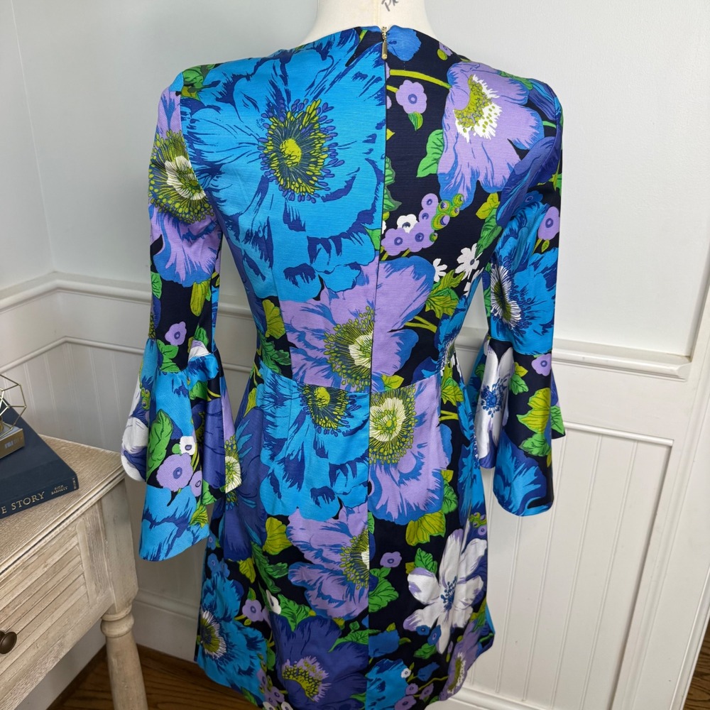 EUC $368 Size 4 Trina Turk Winnie Blue Floral Bell Sleeve Shift Dress - Picture 3 of 7